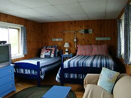 Bay Leaf Cottages & Bistro