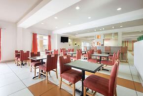 La Quinta Inn & Suites by Wyndham Harrisburg-Hershey