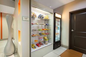 La Quinta Inn & Suites by Wyndham Harrisburg-Hershey