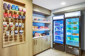 Holiday Inn Express Gulfport Beach by IHG