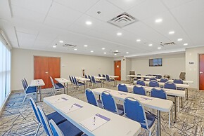 Holiday Inn Express Gulfport Beach by IHG