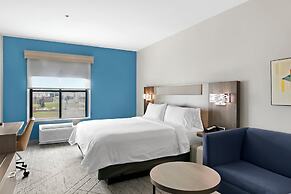 Holiday Inn Express Gulfport Beach by IHG