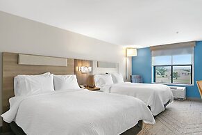 Holiday Inn Express Gulfport Beach by IHG