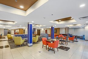 Holiday Inn Express Gulfport Beach by IHG