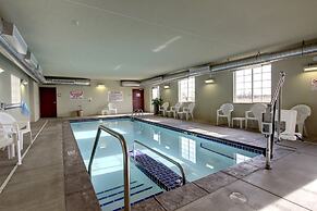 Cobblestone Hotel & Suites - Wayne