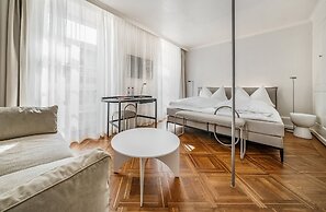 BLUME. - Baden Hotel & Restaurant