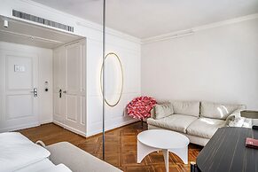 BLUME. - Baden Hotel & Restaurant