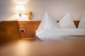 BLUME. - Baden Hotel & Restaurant