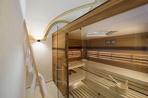 BLUME. - Baden Hotel & Restaurant