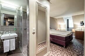 BLUME. - Baden Hotel & Restaurant