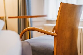 BLUME. - Baden Hotel & Restaurant