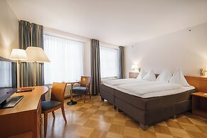 BLUME. - Baden Hotel & Restaurant