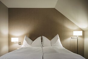 BLUME. - Baden Hotel & Restaurant