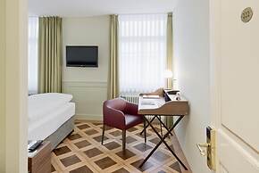 BLUME. - Baden Hotel & Restaurant