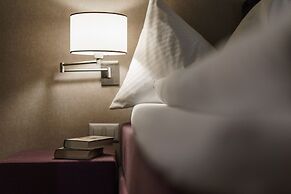 BLUME. - Baden Hotel & Restaurant