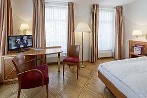 BLUME. - Baden Hotel & Restaurant