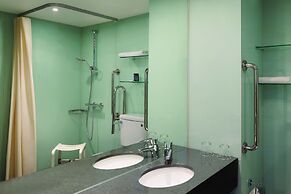 Ramada Encore by Wyndham Kyiv