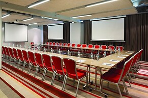 Ramada Encore by Wyndham Kyiv