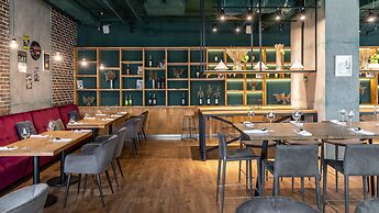 Ramada Encore by Wyndham Kyiv