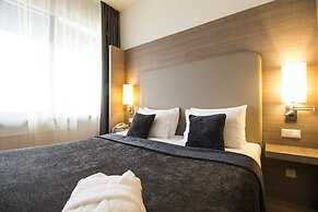 Ramada Encore by Wyndham Kyiv