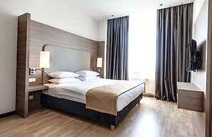 Ramada Encore by Wyndham Kyiv