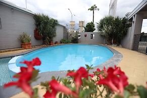 The Town House Motor Inn