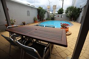 The Town House Motor Inn