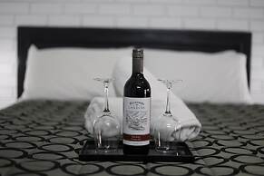 The Town House Motor Inn