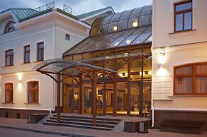Dvor Podznoeva