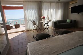 Moon Dreams Mediterraneo