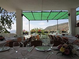 Hotel Poqueira II