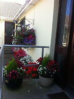 Hillview House
