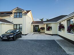Hillview House