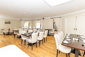 Hillview House