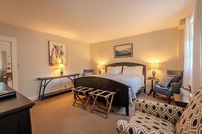 The Franconia Inn