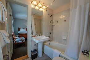 The Franconia Inn