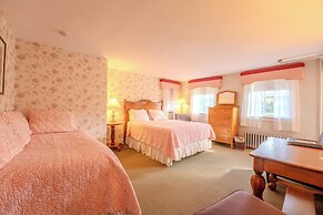The Franconia Inn