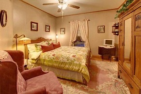 Margaretville Mtn Inn B&B and Village Suites