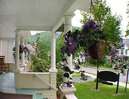 Margaretville Mtn Inn B&B and Village Suites