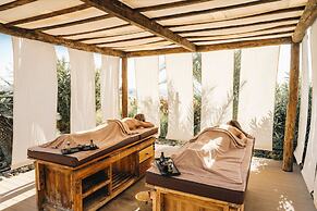 Paradis Plage Surf Yoga & Spa resort