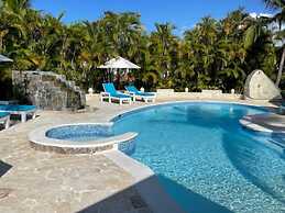 Lifestyle Royal Suites