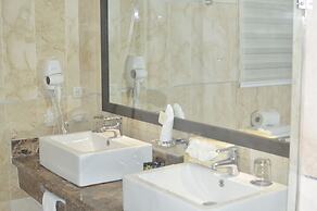 Lifestyle Royal Suites