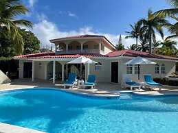 Lifestyle Royal Suites