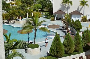 Lifestyle Royal Suites