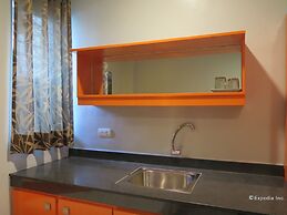 Cinfandel Suites