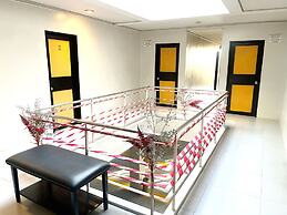 Cinfandel Suites