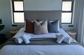 Shaloha Guesthouse on Supertubes