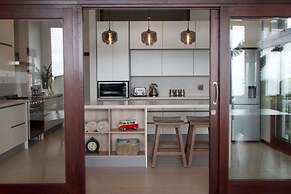 Shaloha Guesthouse on Supertubes