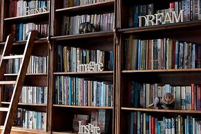 Shaloha Guesthouse on Supertubes