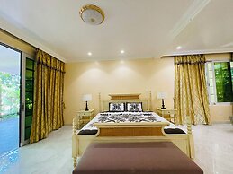 Hanamitsu Hotel & Spa